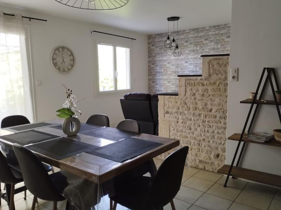 Gite Le Vieux Moulin Sansais 外观 照片