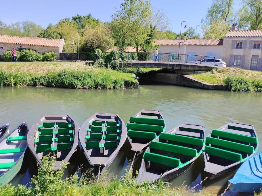 Gite Le Vieux Moulin Sansais 外观 照片